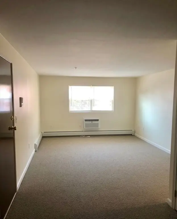 361 Hildreth St #24, Lowell, MA 01850 - #3