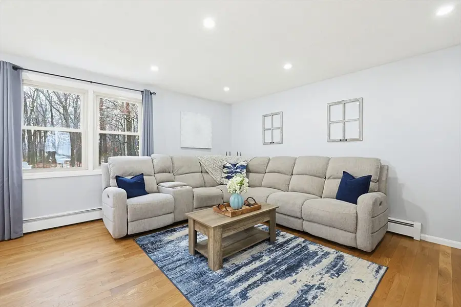 33 Santoro Road, Worcester, MA 01606 - #3