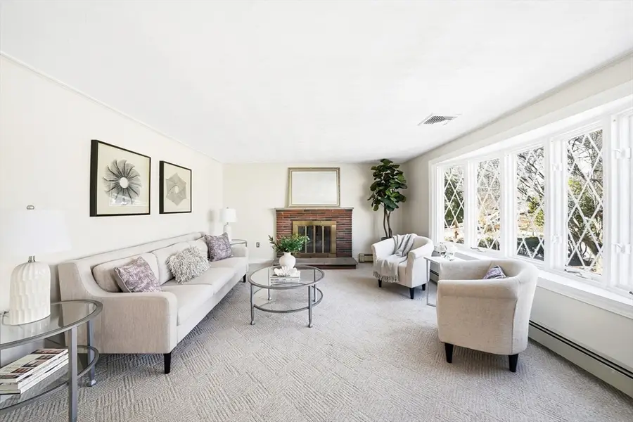 22 Longwood Ave, Woburn, MA 01801 - #2