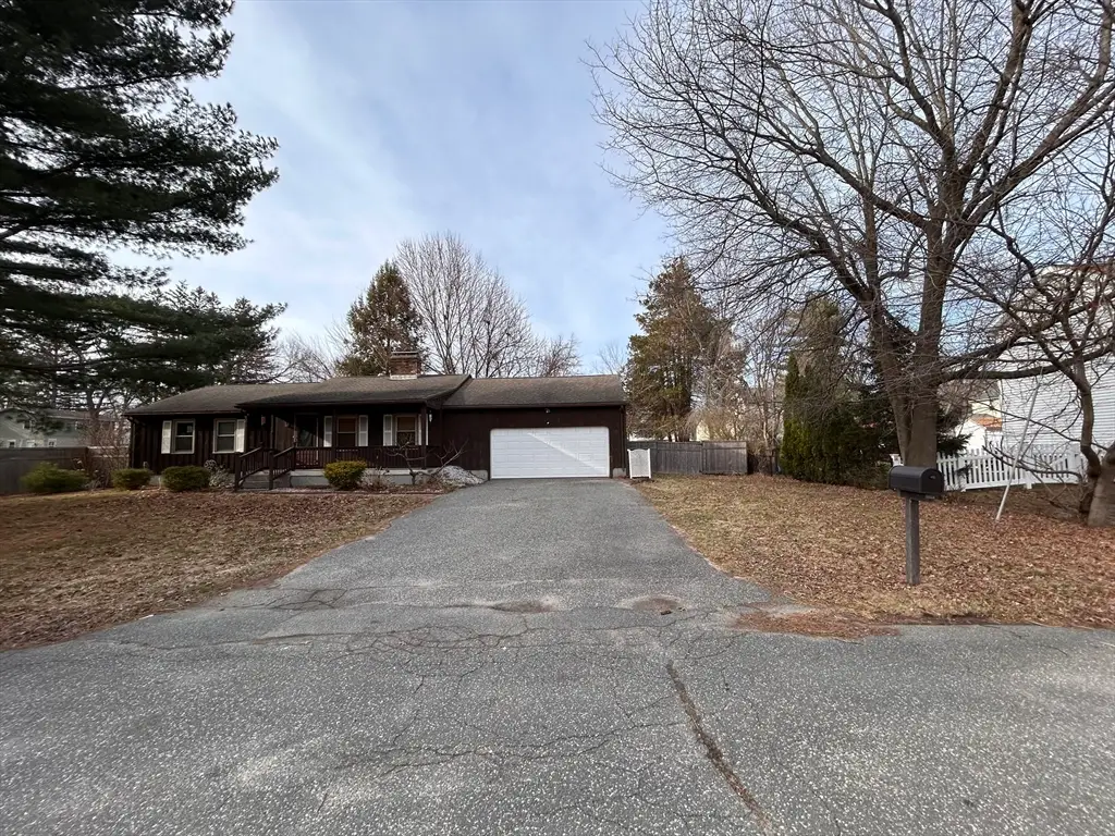 15 Harmon Ave, East Longmeadow, MA 01028 - #1