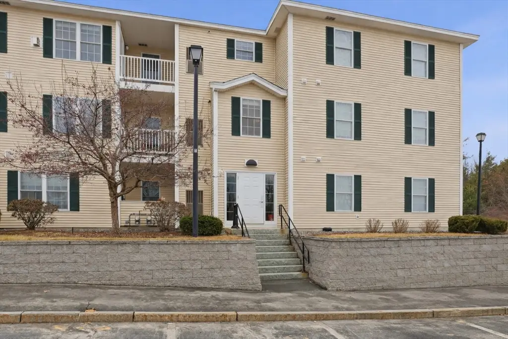 10 Vista Ridge Drive #2, Londonderry, NH 03053 - #1