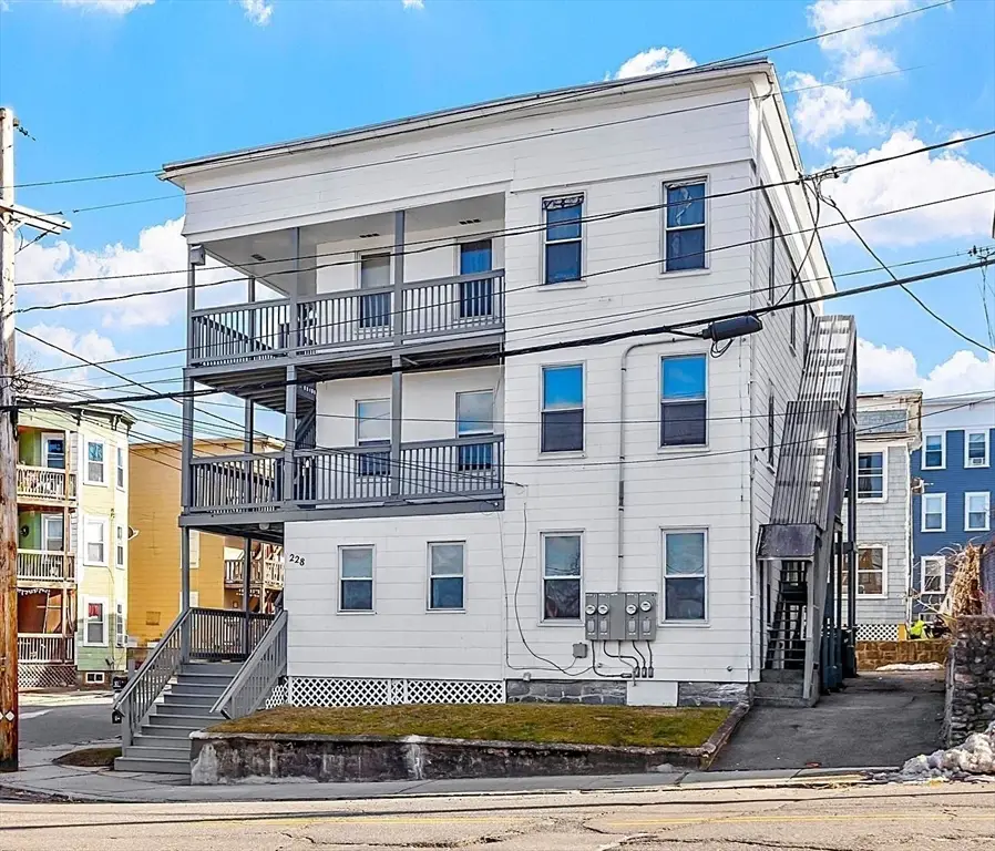 228 Daniels St, Fitchburg, MA 01420 - #2