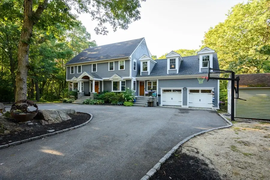 1 Geraldine Ln, Braintree, MA 02184 - #3