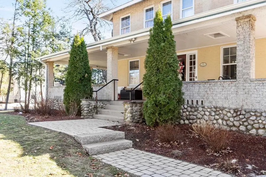 20 Shattuck St, Littleton, MA 01460 - #3