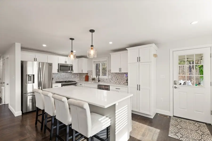 7 Manning Rd, Chelmsford, MA 01824 - #2