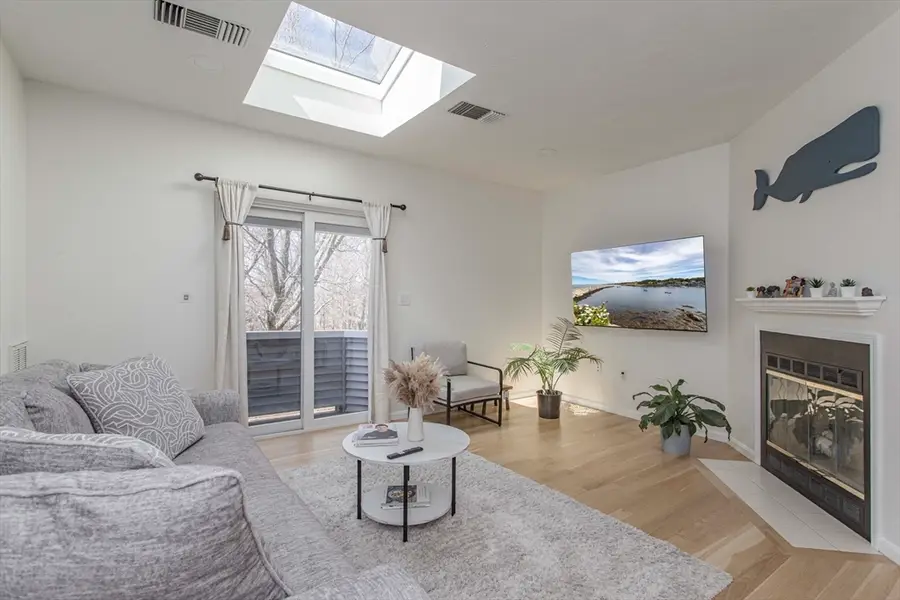 1210 Vfw Parkway #11, Boston, MA 02132 - #2