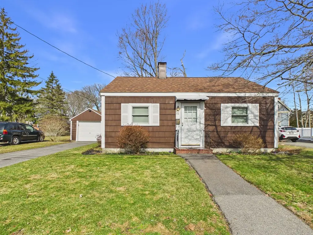 44 Belmont St, Taunton, MA 02780 - #1