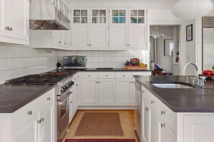 33 Lombard Rd, Arlington, MA 02476 - #2