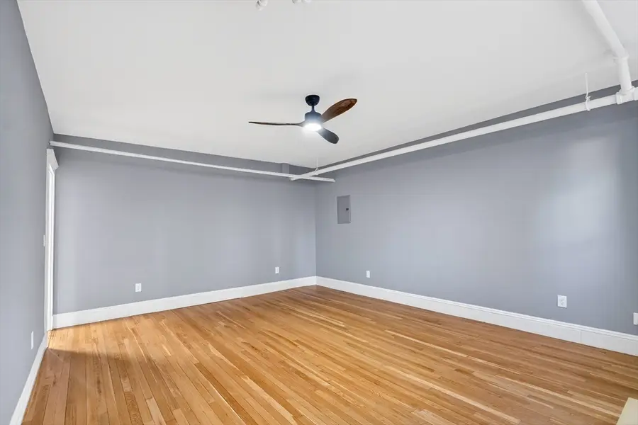 36 Saint Paul St #B, Brookline, MA 02446 - #3