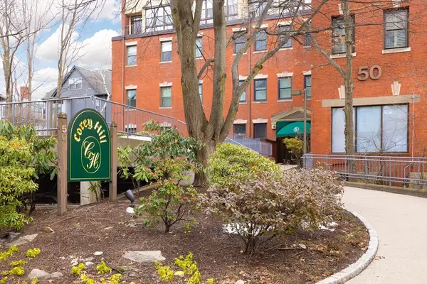 50 Winchester Street #413, Brookline, MA 02446