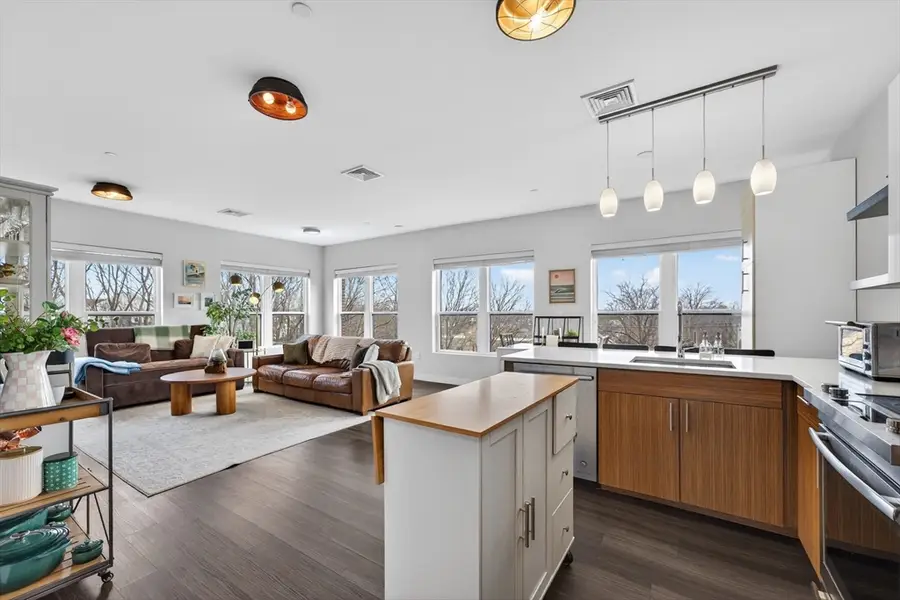 999 Hancock Street #402, Quincy, MA 02169 - #3