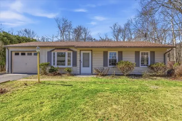 184 Joyce Ter, Whitman, MA 02382