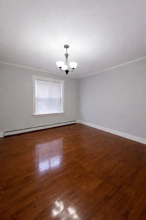 8 Pelham St, Worcester, MA 01609 - #3