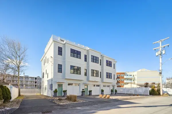 10 Berkley Rd #A, Hull, MA 02045