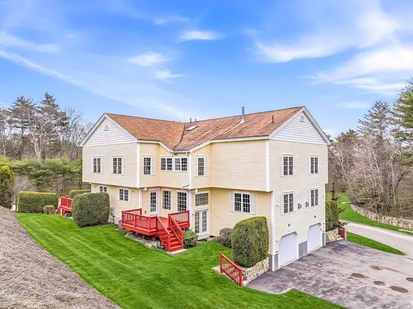 4 Patriots Blvd #4, Hopkinton, MA 01748