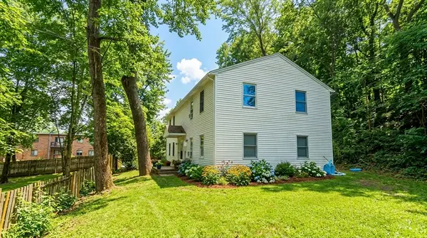 18-20 Summer St, Agawam, MA 01001