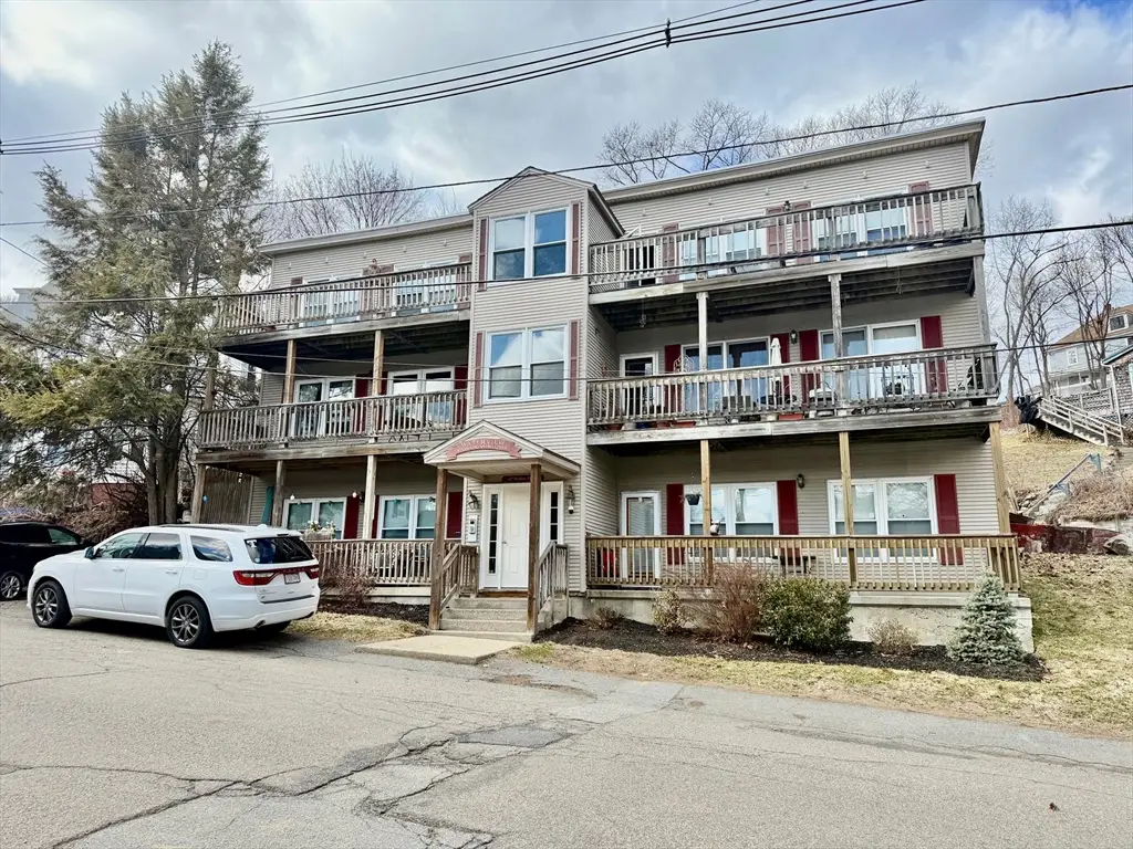 40 Nashua #3, Clinton, MA 01510 - #1