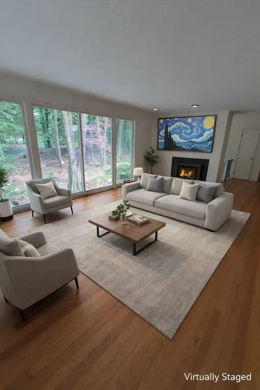 35 Weatherwood Rd, Amherst, MA 01002 - #3