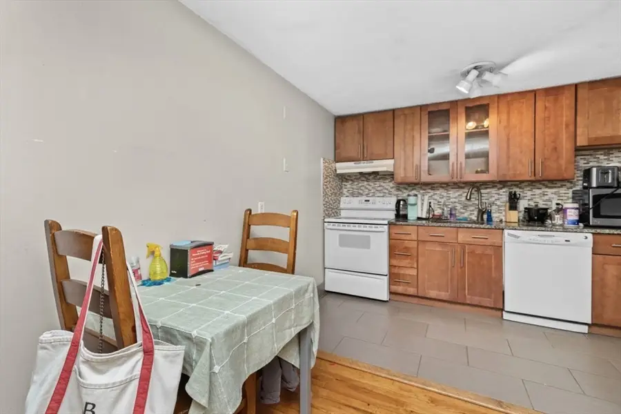 239 Kelton St #11, Boston, MA 02134 - #3