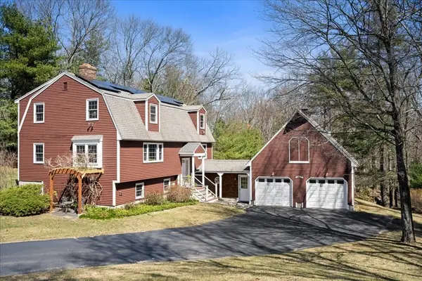 9 Cyndy Ln, Millbury, MA 01527