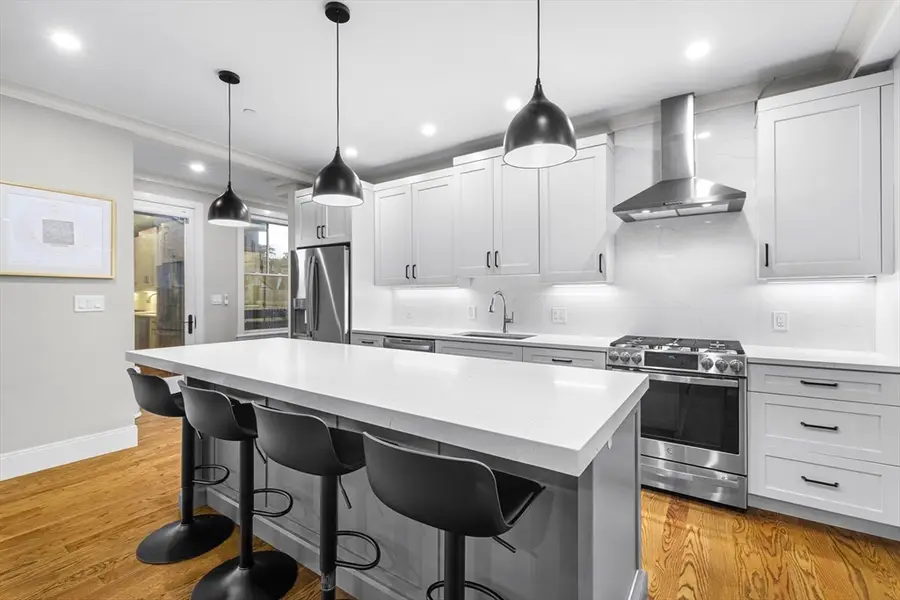 24 Selkirk #24-4, Boston, MA 02135 - #3