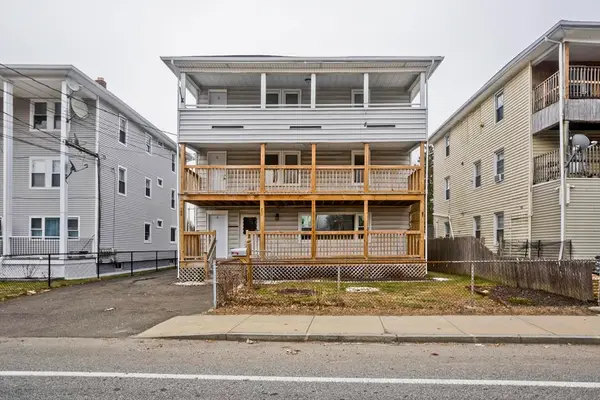 199-201 Meadow St, Chicopee, MA 01013