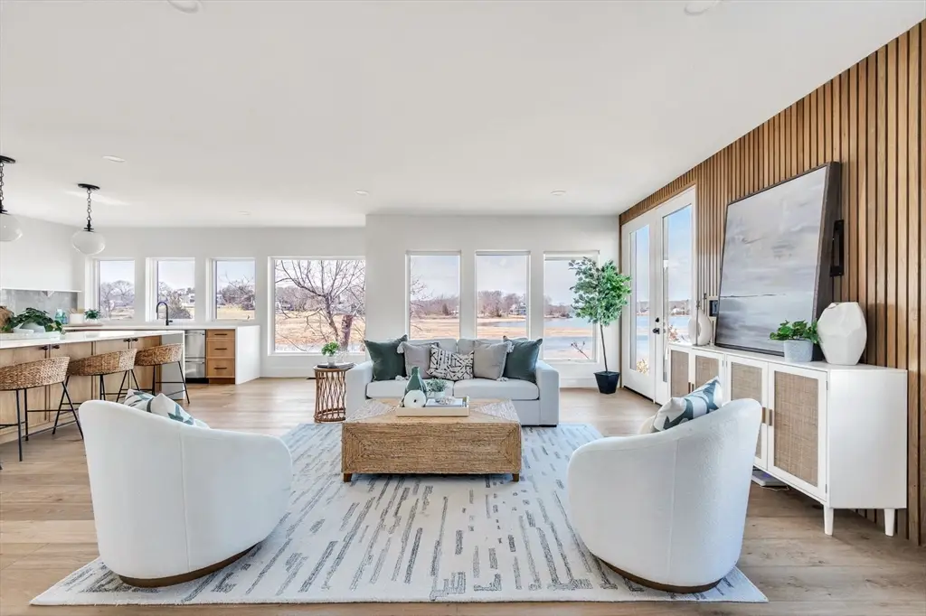 10 Chestnut Pl, Hingham, MA 02043 - #1