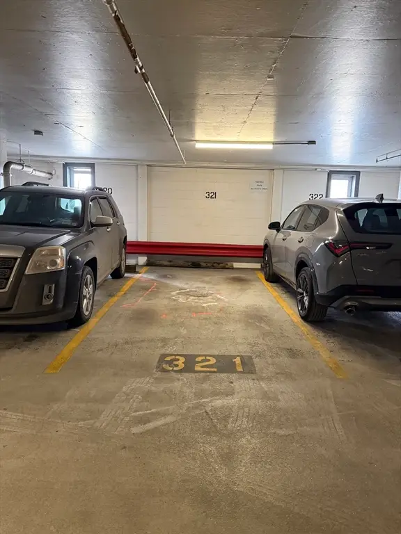 151 Tremont St Ul:321, Boston, MA 02111 - #2