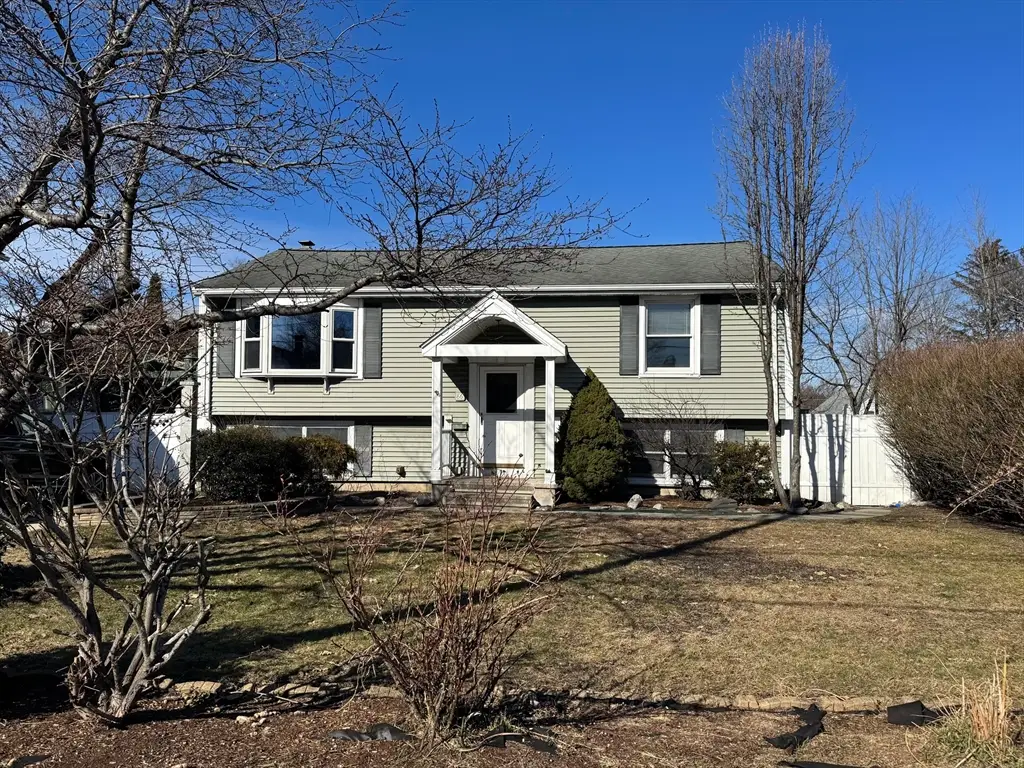 86 E Main St, Ayer, MA 01432 - #1