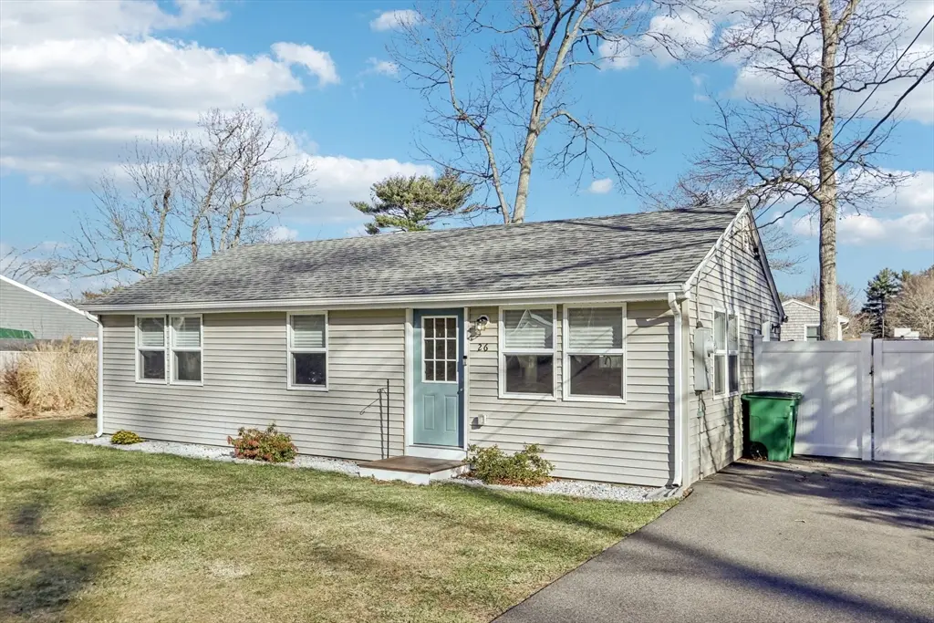 26 Blake Ave, Pembroke, MA 02359 - #1
