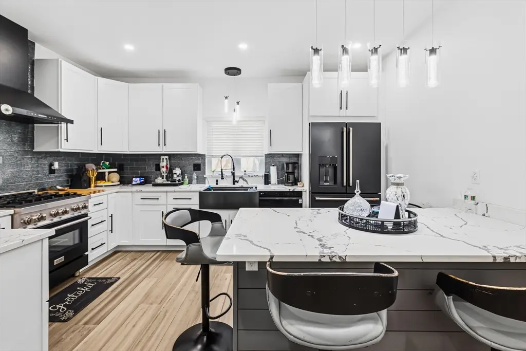 658 Third, Fall River, MA 02721 - #1