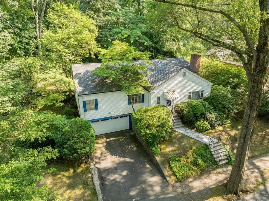 130 Fairway Rd, Chestnut Hill, MA 02467 - #2