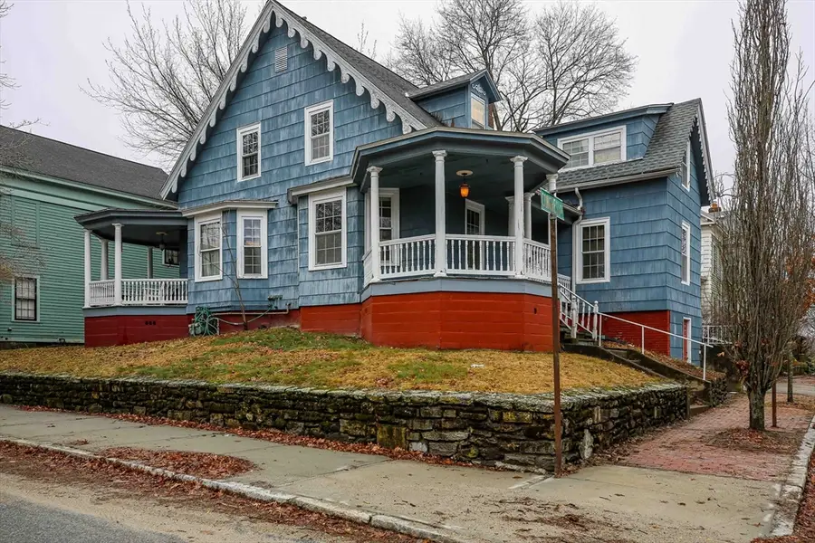 8 Crown Street, Worcester, MA 01609 - #2