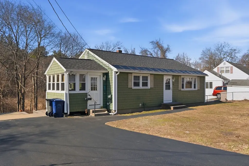 40 Charles St., Dracut, MA 01826 - #1