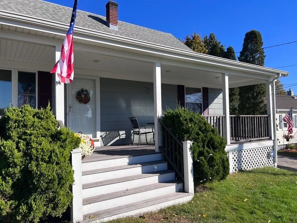 30 Gray St, Somerset, MA 02726 - #1