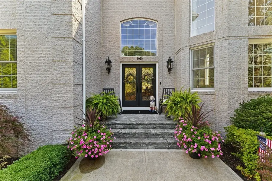 1276 Old Fall River Rd, Dartmouth, MA 02747 - #3