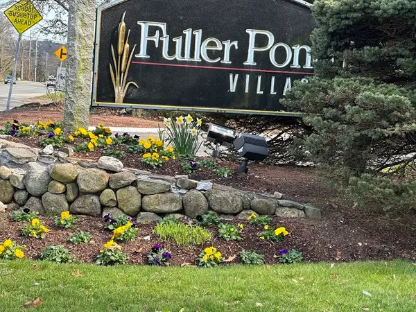 8 Bellingham Court #92, Middleton, MA 01949