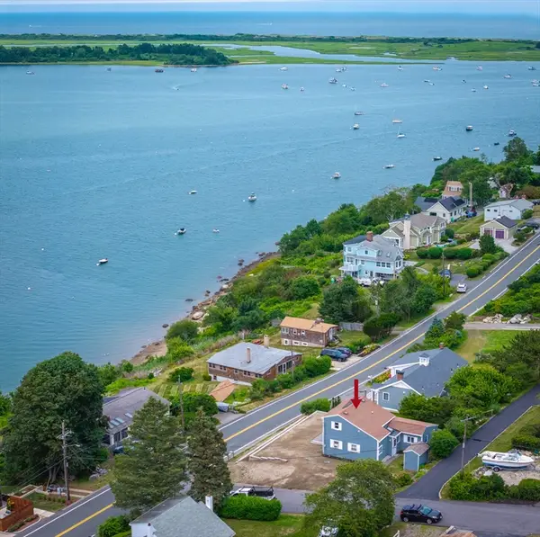 63 North Ridge Road, Ipswich, MA 01938