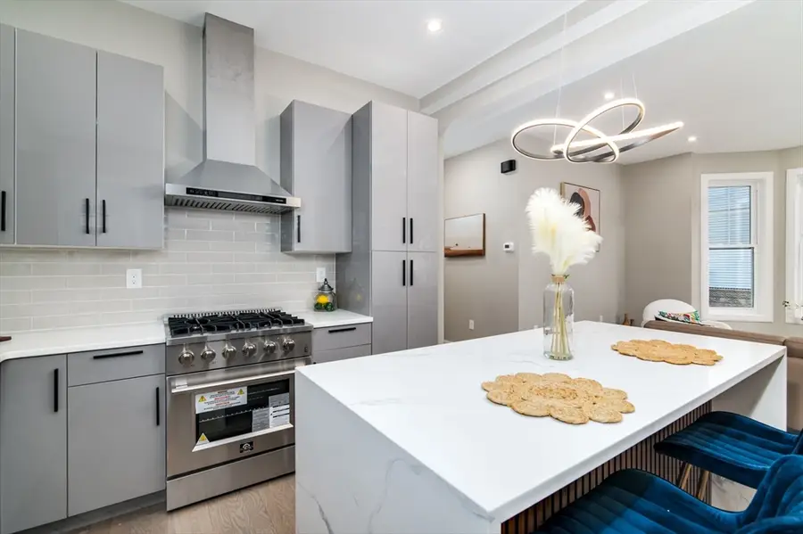 13 Arlington St #A, Somerville, MA 02145 - #2