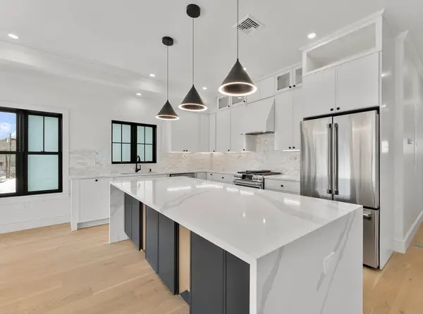 15 Stickney Ave #B, Somerville, MA 02145