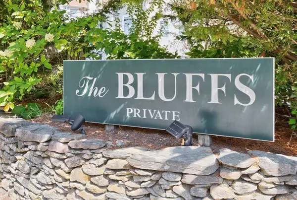 24 Jae Rd, Falmouth, MA 02540