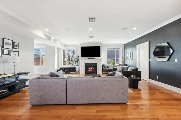 17 Vinton Street #PH, Boston, MA 02127