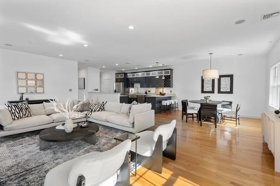 345 W Broadway #9, Boston, MA 02127 - #2