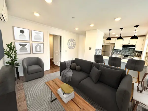 33 Leyden St #6, Boston, MA 02128