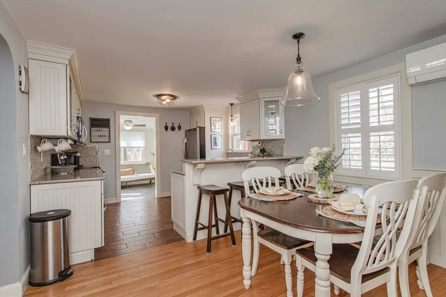 24 Crestwood Circle, Norwood, MA 02062 - #2