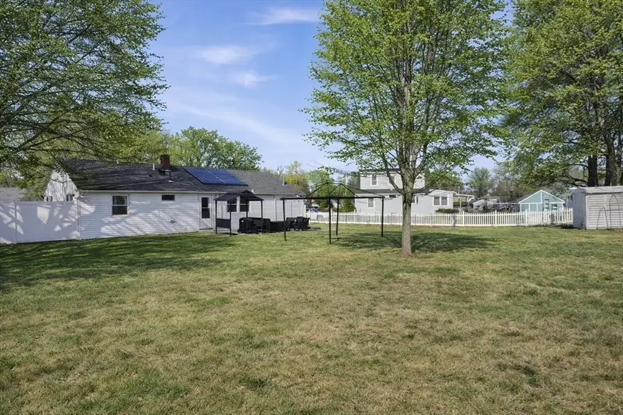 34 Beaconsfield St, Lawrence, MA 01843 - #3