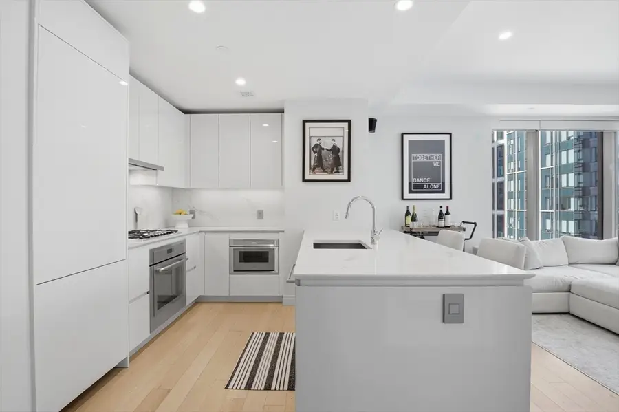 135 Seaport Blvd #1007, Boston, MA 02210 - #3