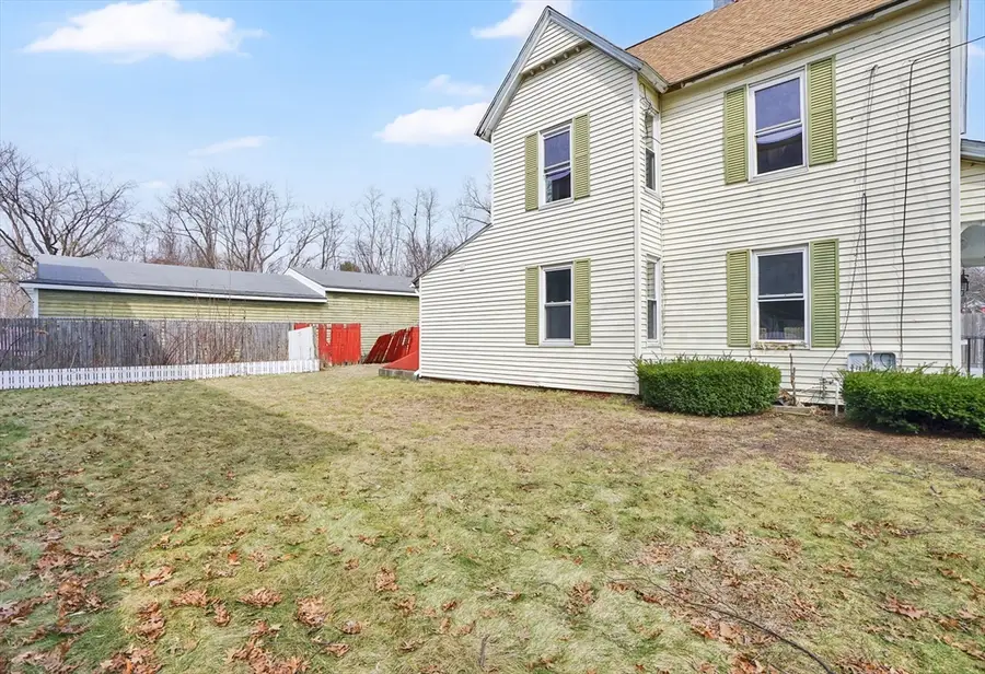 64 Berkshire Ave, Springfield, MA 01109 - #3