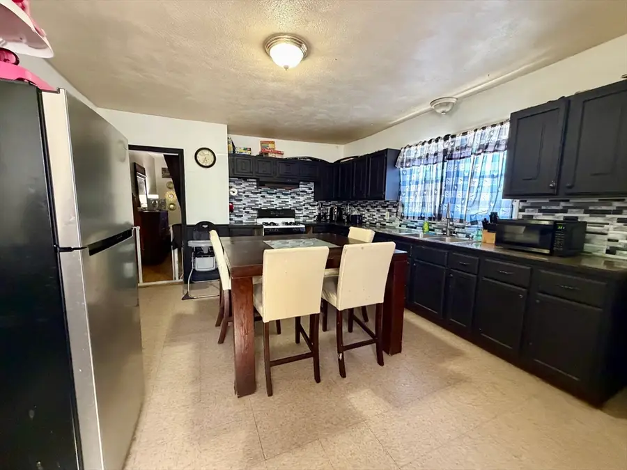 70 Veazie St, Providence, RI 02904 - #3