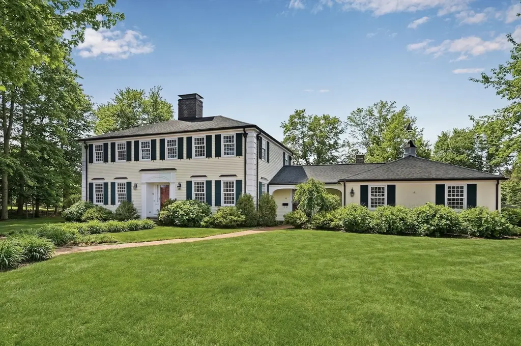 23 Parkwood Dr, Milton, MA 02186 - #1